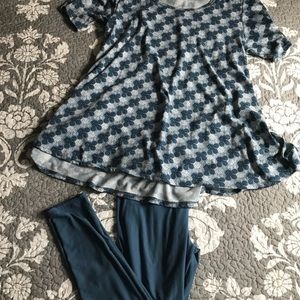 LULAROE CLASSIC T